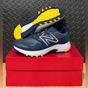 New Balance T410 All Terrain Trail Running (4E) Wide Blue Hiking Mens Size 11.5
